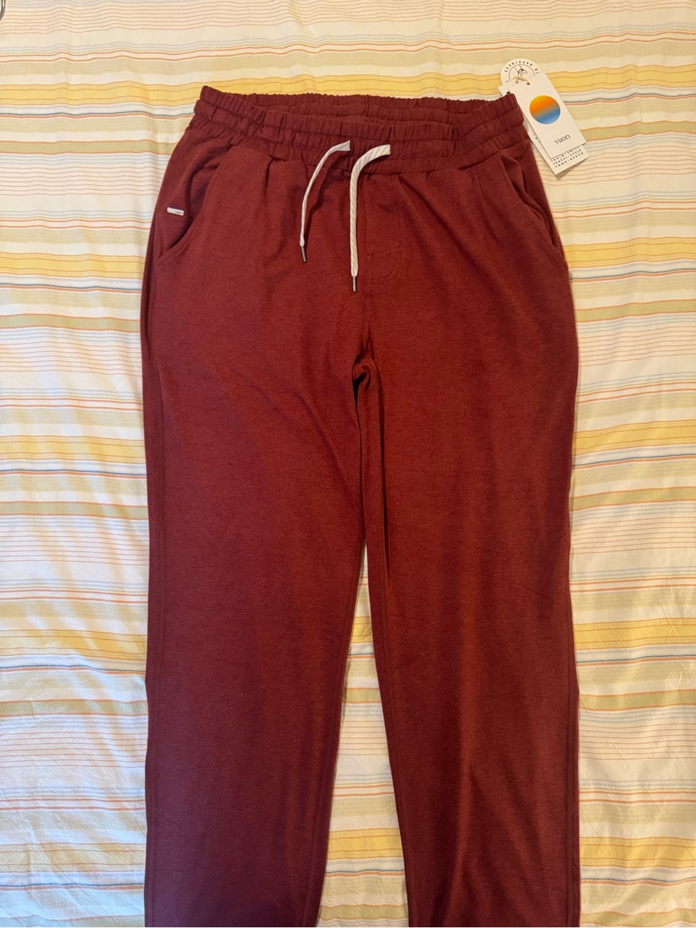 Vuori Men's Red Clay Ponto Performance Pant Joggers